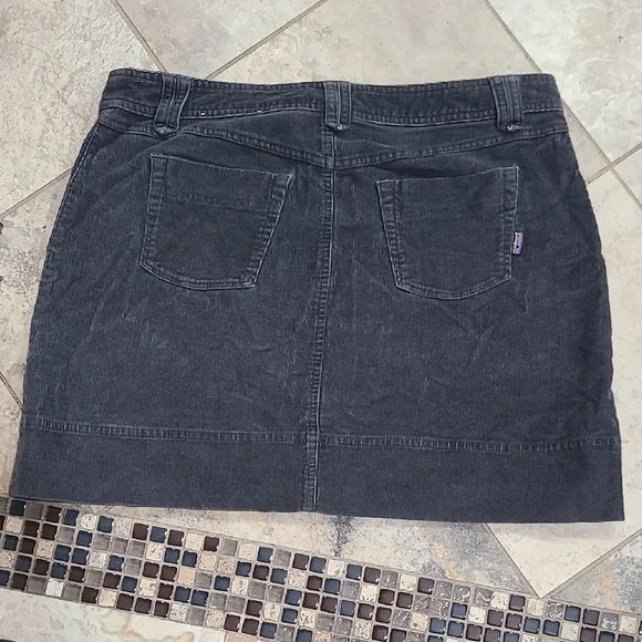 Patagonia Charcoal Mini Skirt - Picture 4 of 6